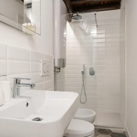 Lovely Studio Flat 1 Min Walk From Pantheon